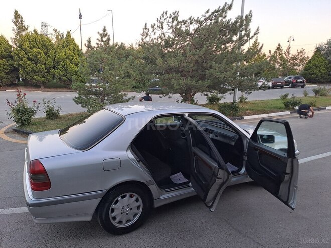 Mercedes C 220 1993, 371,000 km - 2.2 l - Sumqayıt