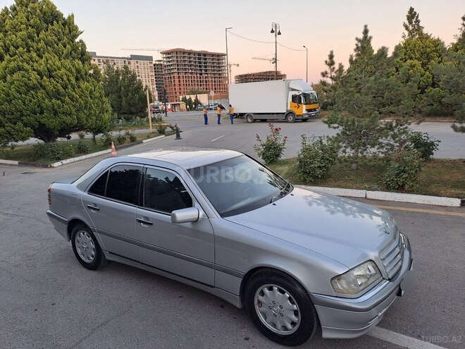 Mercedes C 220 1993, 371,000 km - 2.2 l - Sumqayıt