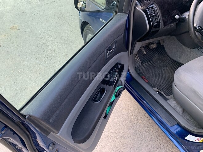 Toyota Prius-12