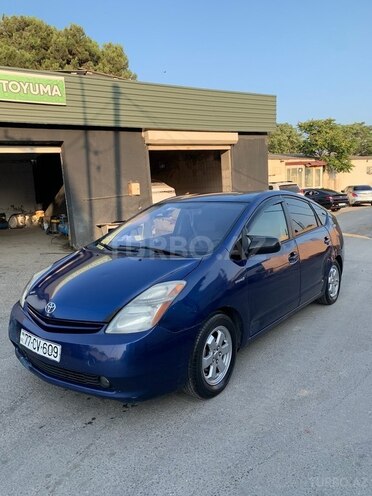Toyota Prius-13