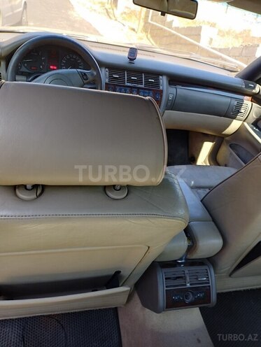 Audi A8-7