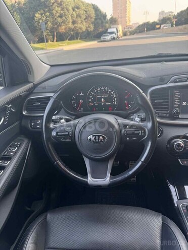 Kia Sorento-16