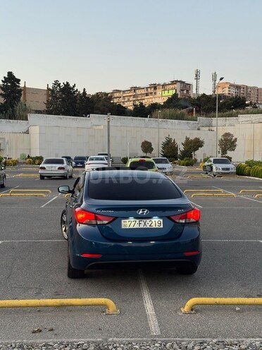 Hyundai Elantra 2015, 194,000 km - 1.8 l - Bakı