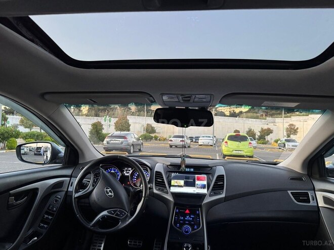 Hyundai Elantra 2015, 194,000 km - 1.8 l - Bakı