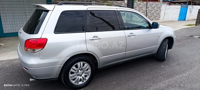 Mitsubishi Airtrek 2001, 286,586 km - 2.0 л - Xaçmaz