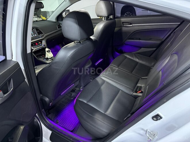 Hyundai Avante 2017, 108,600 km - 1.6 л - Bakı