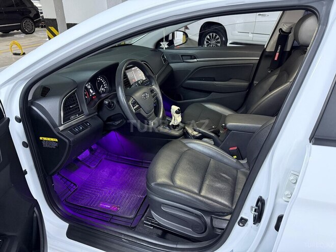 Hyundai Avante 2017, 108,600 km - 1.6 л - Bakı