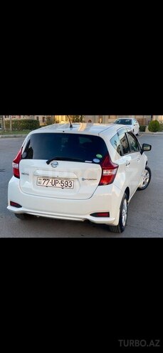 Nissan Note-5