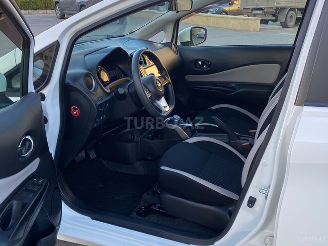 Nissan Note-9
