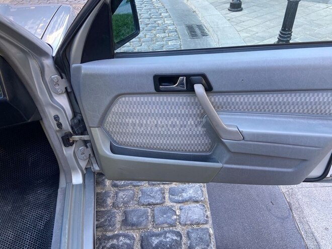 Mercedes 190 1991, 295,000 km - 2.0 l - Bakı