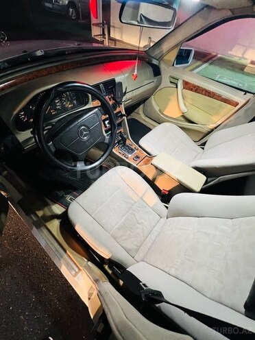 Mercedes E 200 1997, 368,000 km - 2.0 l - Bakı
