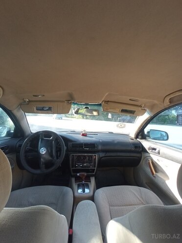 Volkswagen Passat 1997, 300,000 km - 1.8 l - Qax