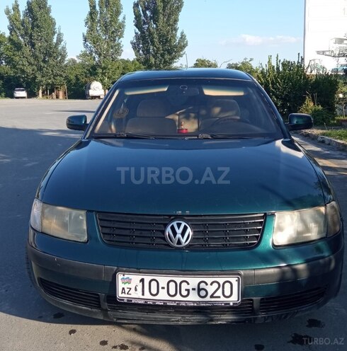 Volkswagen Passat 1997, 300,000 km - 1.8 l - Qax