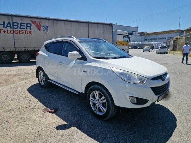 Hyundai ix35 2009, 156,000 km - 2.0 л - Bakı
