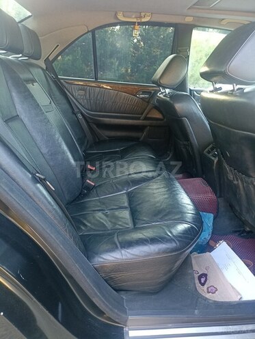 Mercedes E 240 1999, 348,000 km - 2.4 l - Bakı