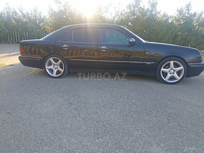 Mercedes E 240 1999, 348,000 km - 2.4 l - Bakı