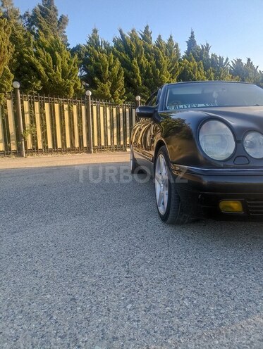 Mercedes E 240 1999, 348,000 km - 2.4 l - Bakı