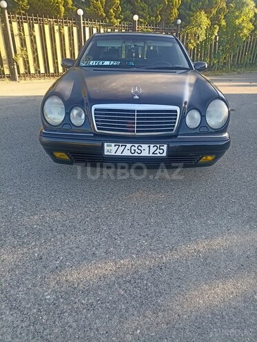 Mercedes E 240 1999, 348,000 km - 2.4 l - Bakı