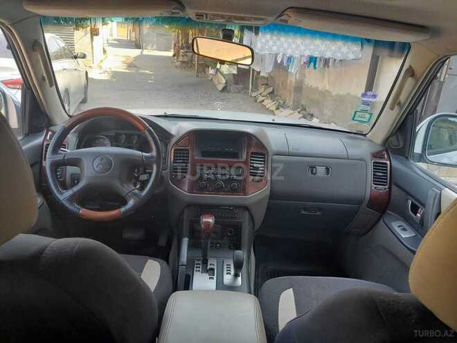 Mitsubishi Pajero 2003, 287,346 km - 3.0 l - Bakı