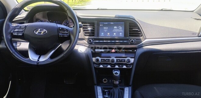 Hyundai Elantra 2019, 58,192 km - 2.0 l - Bakı