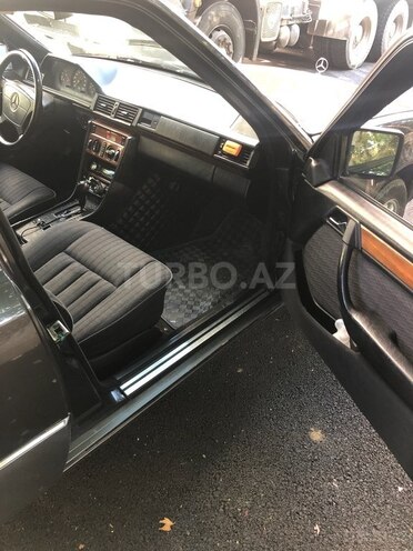 Mercedes E 230 1990, 375,000 km - 2.3 l - Gəncə