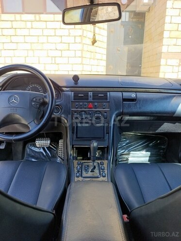 Mercedes E 220 d 2000, 454,000 km - 2.2 l - Bakı