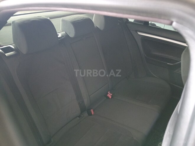 Volkswagen Jetta 2006, 328,000 km - 1.6 l - Gəncə