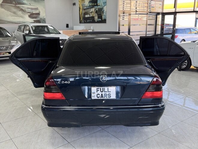 Mercedes C 240-12