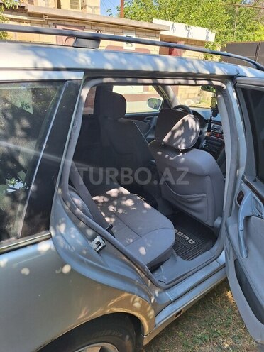 Mercedes E 240 1999, 300,000 km - 2.4 l - Saatlı