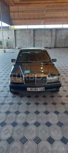 Mercedes 190 1990, 218,000 km - 2.0 l - Tovuz