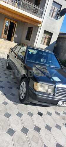 Mercedes 190 1990, 218,000 km - 2.0 l - Tovuz