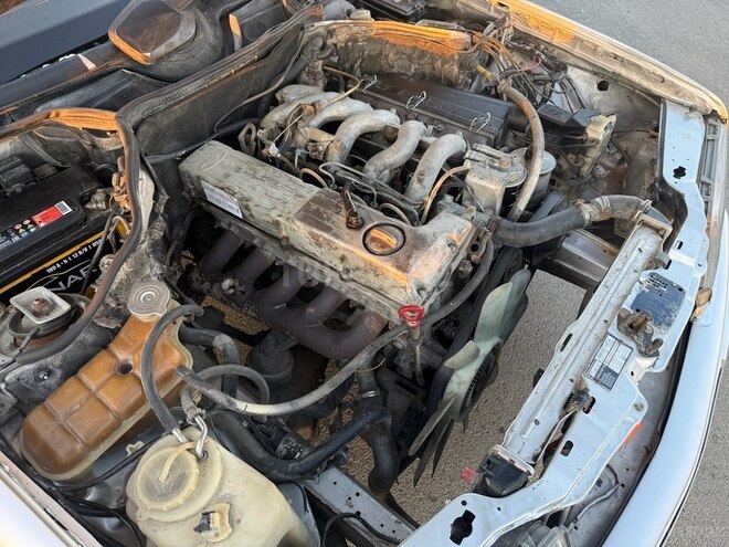 Mercedes E 250 1993, 280,000 km - 2.5 l - Bakı