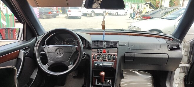 Mercedes C 180 2001, 389,000 km - 1.8 л - Bakı