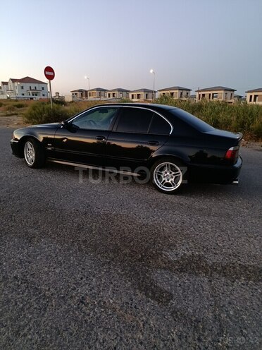 BMW 530 2001, 230,000 km - 3.0 л - Bakı