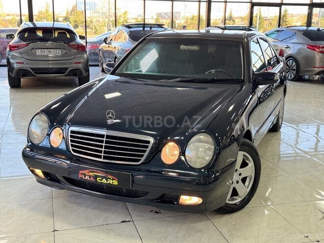 Mercedes E 220 d-1