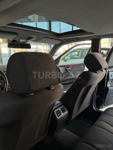 Mercedes E 220 d-13