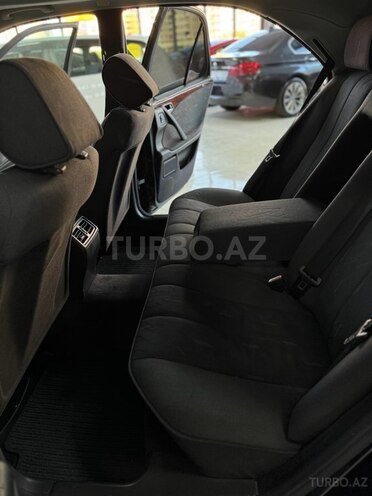 Mercedes E 220 d-14