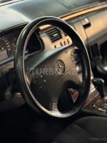Mercedes E 220 d-10