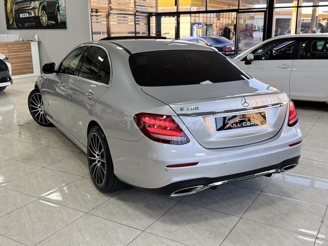 Mercedes E 300 2017, 107,100 km - 2.0 l - Sumqayıt