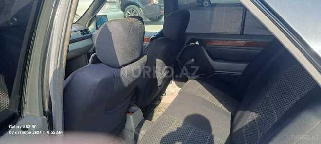 Mercedes E 220 1993, 677,000 km - 2.2 l - Sumqayıt