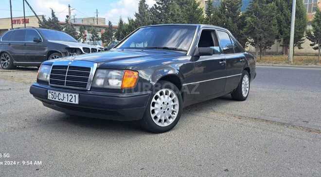 Mercedes E 220 1993, 677,000 km - 2.2 l - Sumqayıt