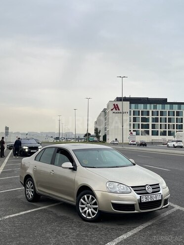Volkswagen Jetta-3