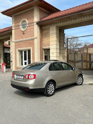 Volkswagen Jetta-9