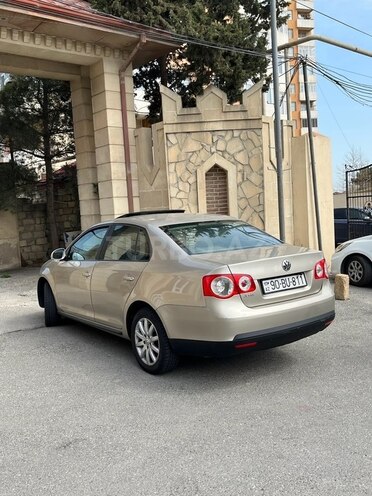 Volkswagen Jetta-10