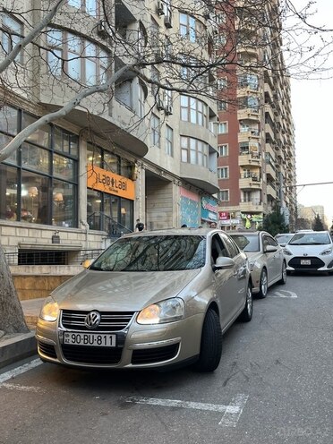 Volkswagen Jetta-14