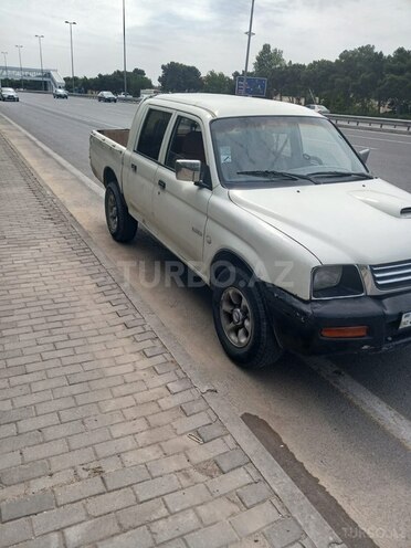 Mitsubishi L200 2003, 566,800 km - 2.5 l - Bakı