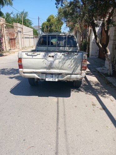 Mitsubishi L200 2003, 566,800 km - 2.5 l - Bakı