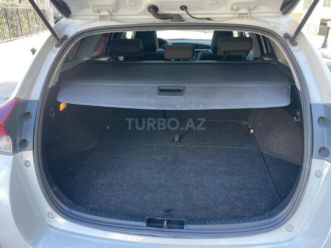 Toyota Auris 2015, 193,000 km - 1.8 l - Bakı