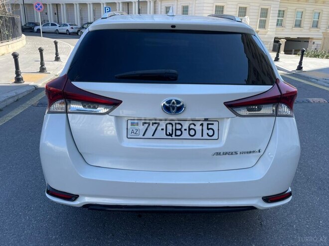 Toyota Auris 2015, 193,000 km - 1.8 l - Bakı