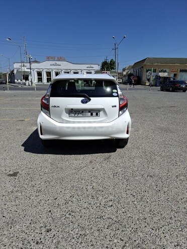 Toyota Aqua 2019, 82,160 km - 1.5 л - Bakı